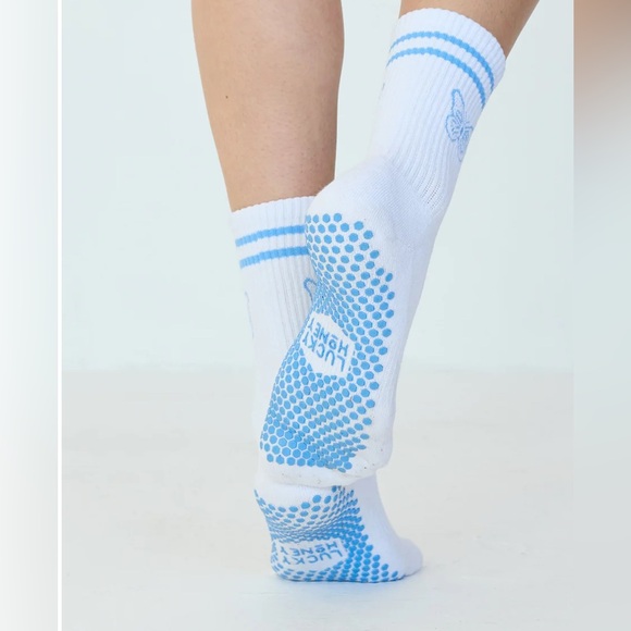 Lucky Honey The Emmie Butterfly Grip Socks NWT - Picture 2 of 7